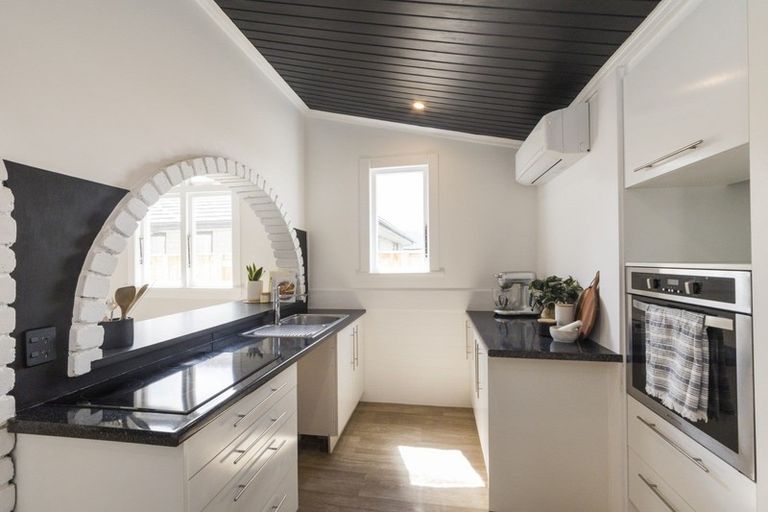 Photo of property in 1 Sandilands Street, Feilding, 4702