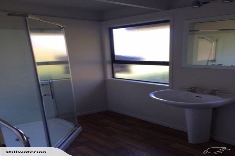 Photo of property in 25 Elliston Crescent, Stanmore Bay, Whangaparaoa, 0932