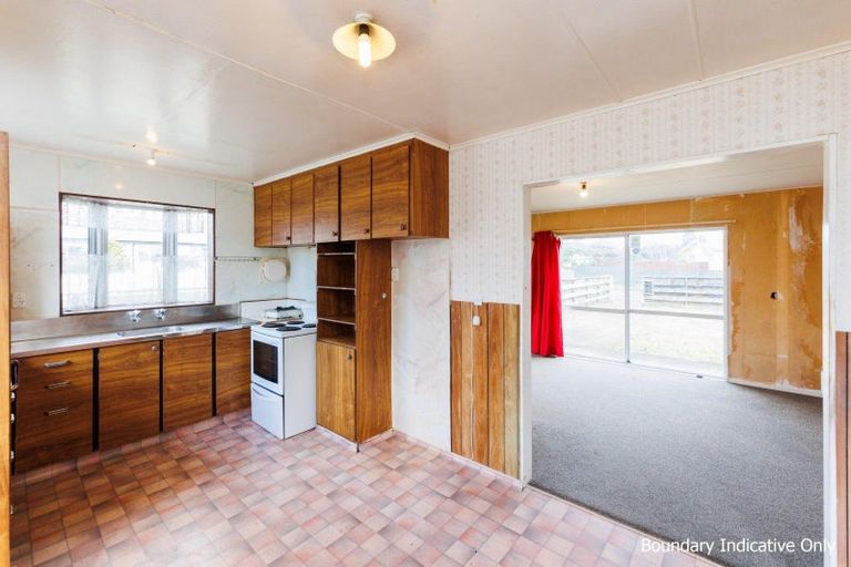 Photo of property in 27 Stirling Street, Levin, 5510