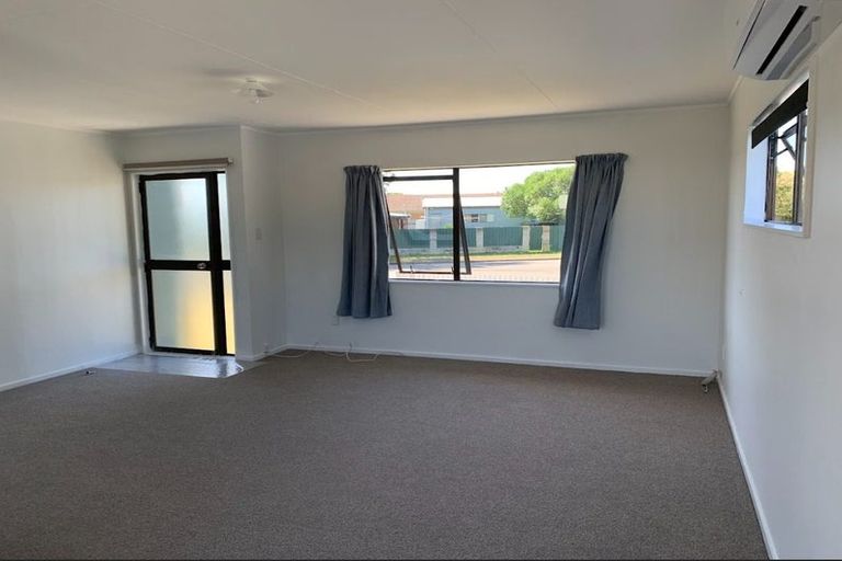 Photo of property in 2 Peary Place, Flaxmere, Hastings, 4120