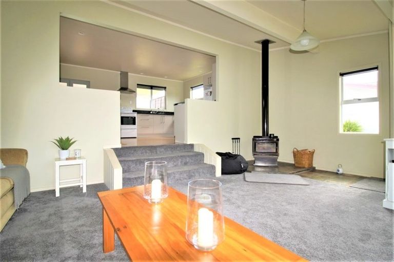 Photo of property in 4 Mako Avenue, Whiritoa, Whangamata, 3691