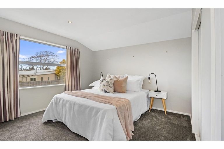 Photo of property in 12a Saint James Avenue, Papanui, Christchurch, 8053