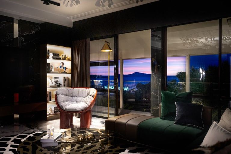 Photo of property in 24 Half Moon Rise, Half Moon Bay, Auckland, 2012