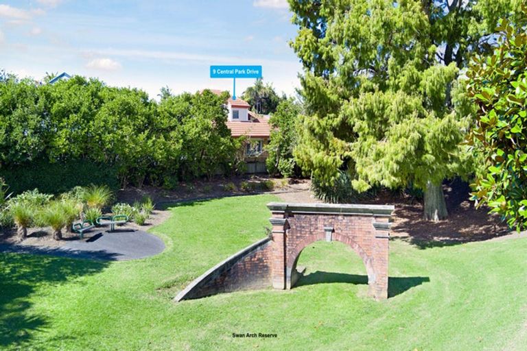 Photo of property in 9 Central Park Drive, Te Atatu South, Auckland, 0610