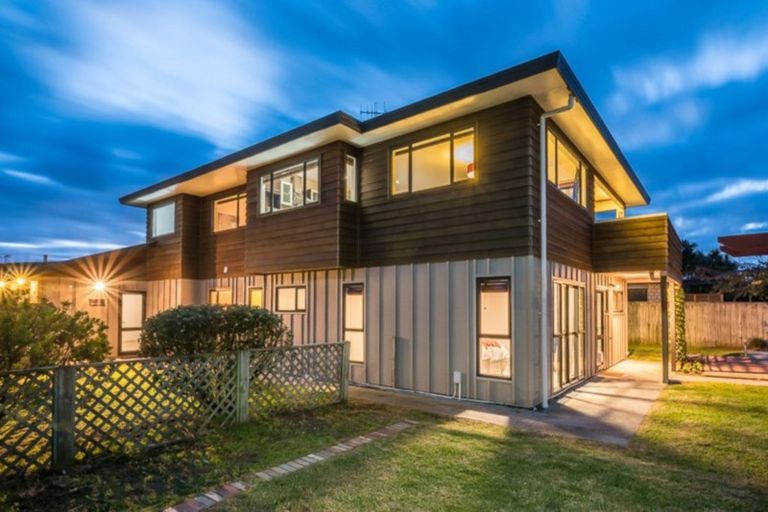 Photo of property in 79 The Drive, Paraparaumu Beach, Paraparaumu, 5032