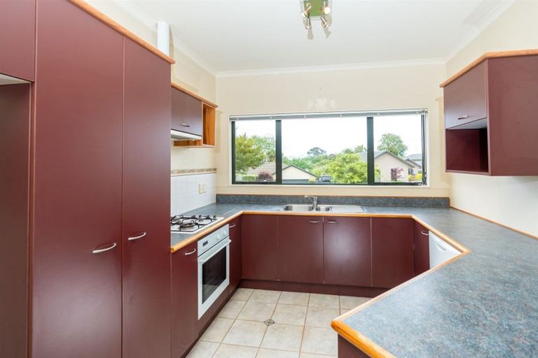 Photo of property in 108 Ayrshire Drive, Grandview Heights, Hamilton, 3200