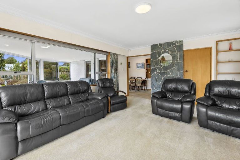 Photo of property in 27 Hunter Crescent, Wanaka, 9305