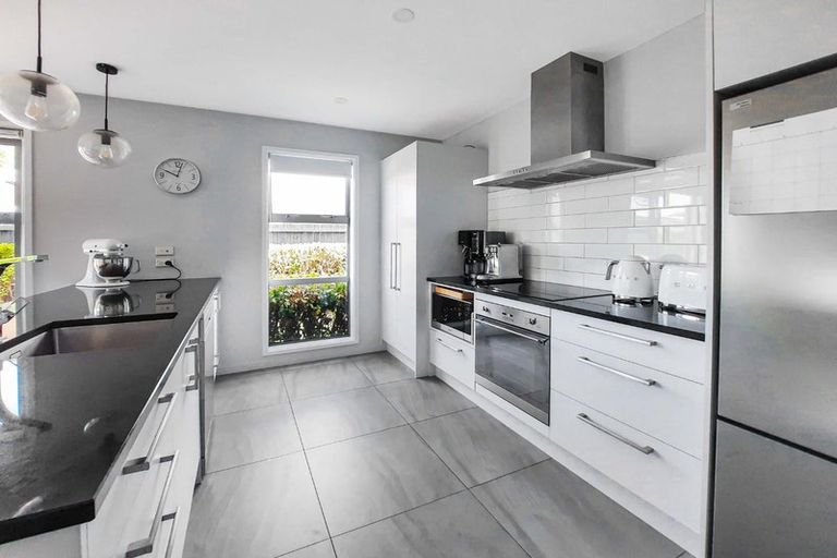 Photo of property in 62 Bradwell Crescent, Halswell, Christchurch, 8025