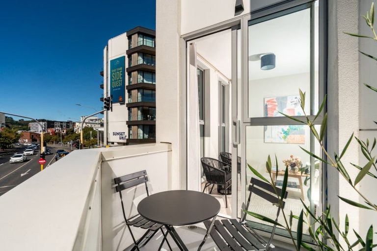 Photo of property in 31 Karo Drive, Te Aro, Wellington, 6011