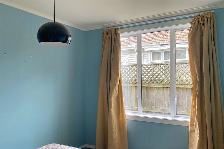 Photo of property in 33 New Brighton Road, Shirley, Christchurch, 8061