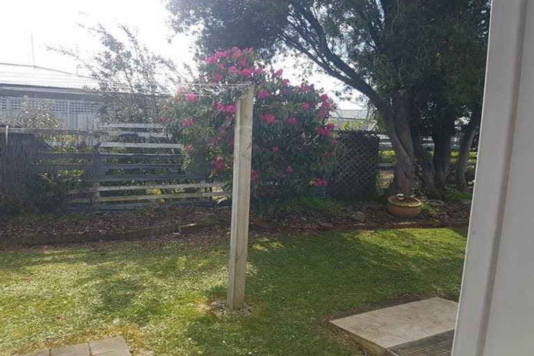 Photo of property in 2/239a Vogel Street, Roslyn, Palmerston North, 4414