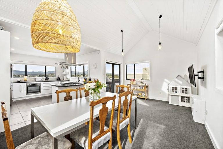 Photo of property in 42 Lerwick Terrace, Melrose, Wellington, 6023