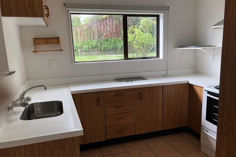 Photo of property in 7a Coventry Close, Ascot Park, Porirua, 5024