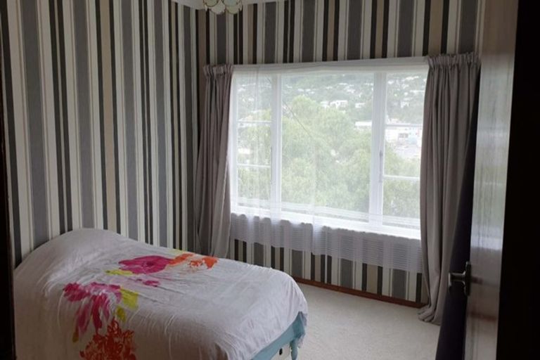 Photo of property in 22 Duncan Street, Tawa, Wellington, 5028