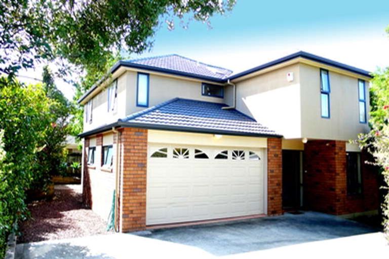 Photo of property in 8a Cron Avenue, Te Atatu South, Auckland, 0610