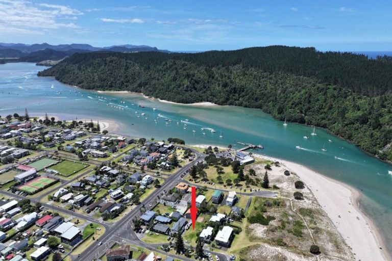 Photo of property in 102 Barrowclough Road, Whangamata, 3620