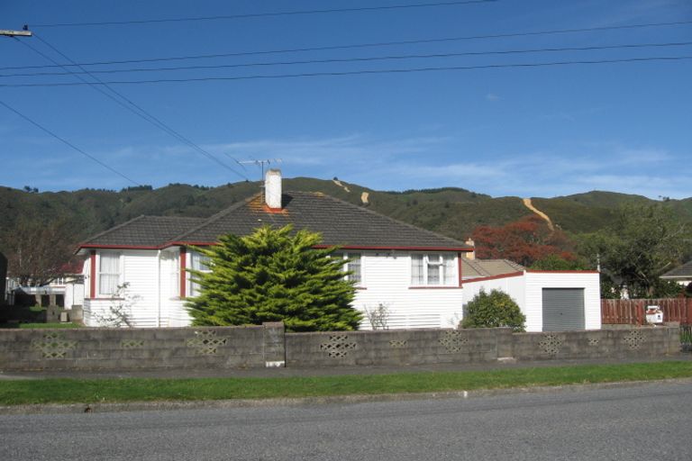 Photo of property in 28 Fleet Street, Naenae, Lower Hutt, 5011