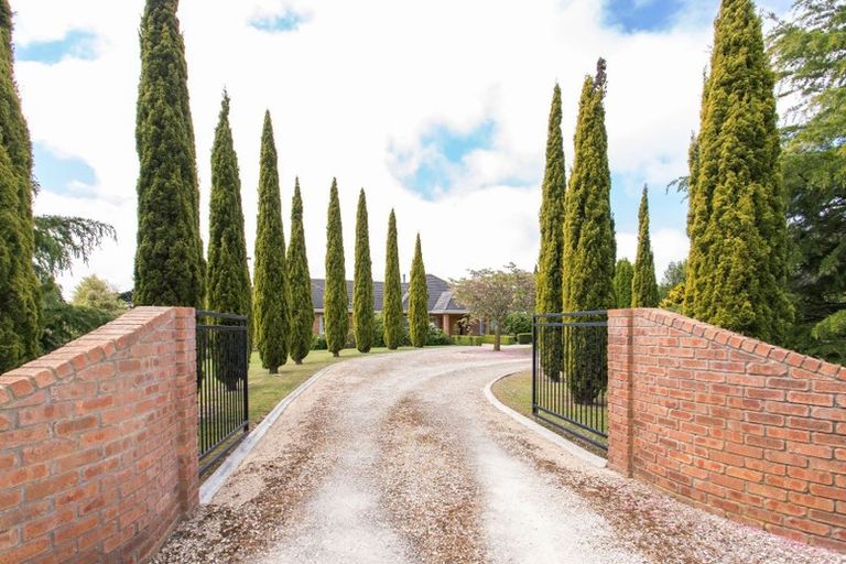 Photo of property in 518 Pound Road, Yaldhurst, Christchurch, 7676