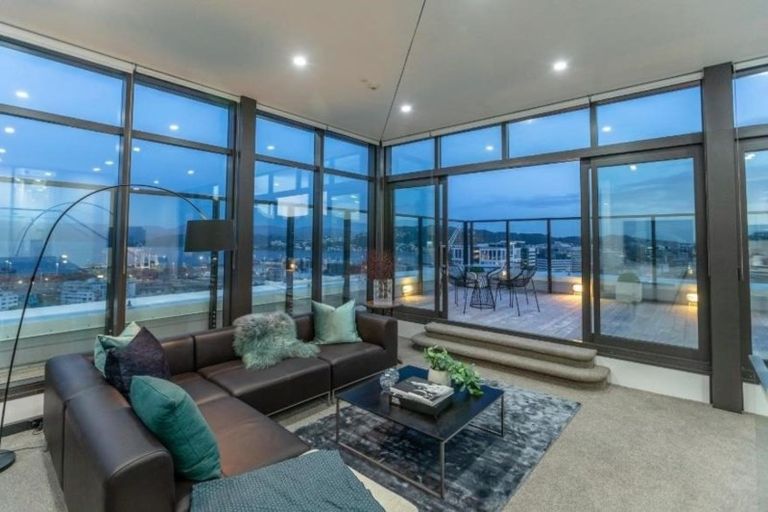 Photo of property in Frame Apartments, 1601/111 Molesworth Street, Thorndon, Wellington, 6011