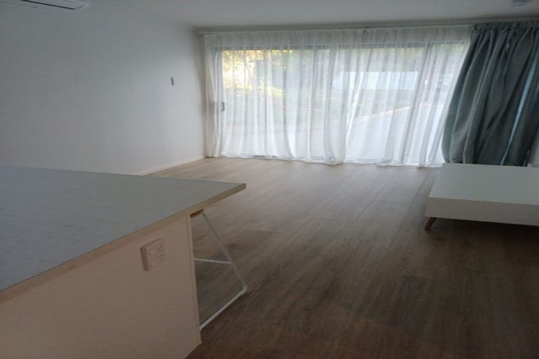 Photo of property in 2/41 Charles Dickens Drive, Mellons Bay, Auckland, 2014