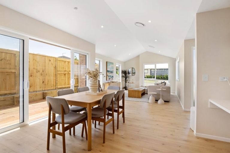 Photo of property in 2 Triplefin Avenue, Omokoroa, 3114