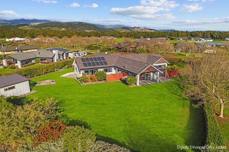 Photo of property in 3 Pinot Crescent, Ohau, Levin, 5570