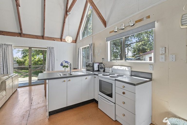 Photo of property in 52b Kirk Street, Otaki, 5512