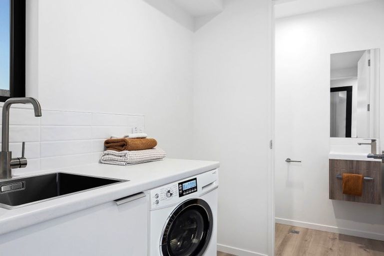 Photo of property in 198 Main North Road, Redwood, Christchurch, 8051