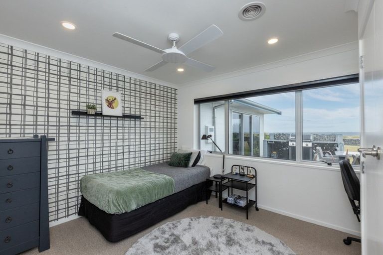 Photo of property in 60 Le Quesne Road, Bay View, Napier, 4104