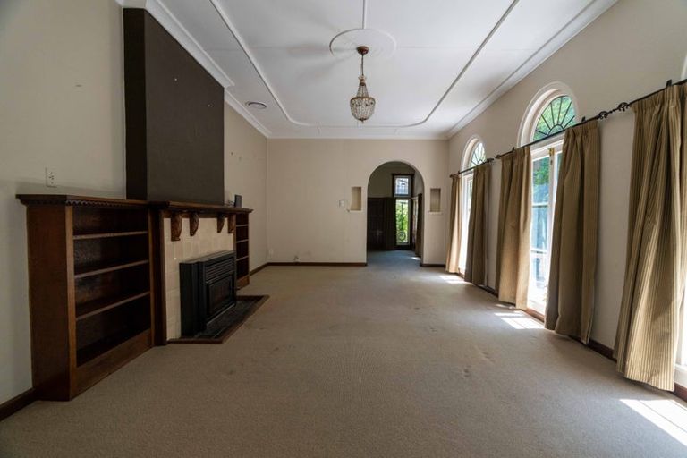 Photo of property in 65 Havelock Road, Havelock North, 4130