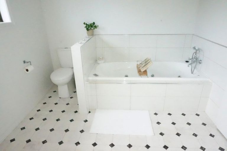 Photo of property in 119 Gladstone Terrace, Gladstone, Invercargill, 9810