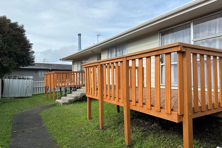 Photo of property in 10 Camphora Place, Ranui, Auckland, 0612