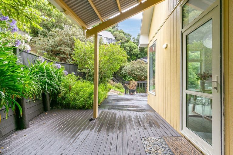 Photo of property in 2/39 Onslow Road, Khandallah, Wellington, 6035