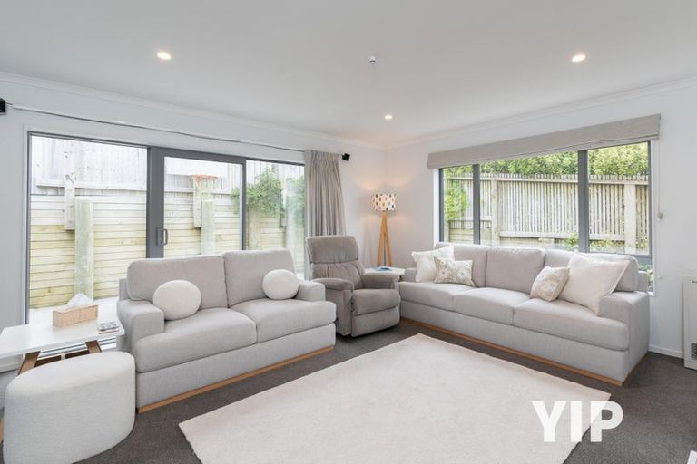 Photo of property in 18 Trelawny Terrace, Grenada Village, Wellington, 6037