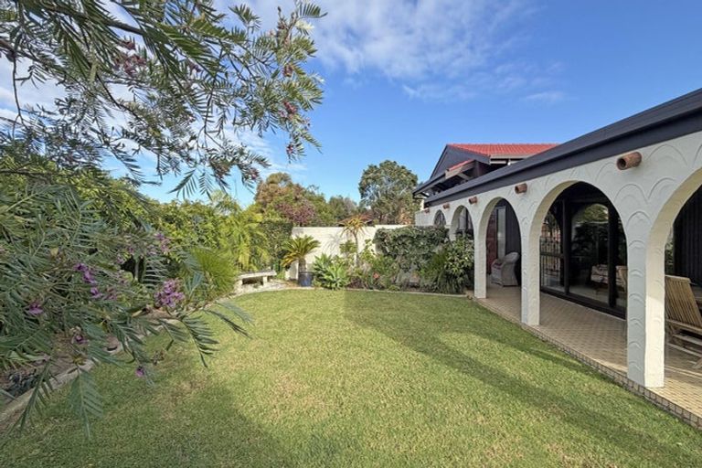 Photo of property in 41 Porritt Avenue, Chatswood, Auckland, 0626