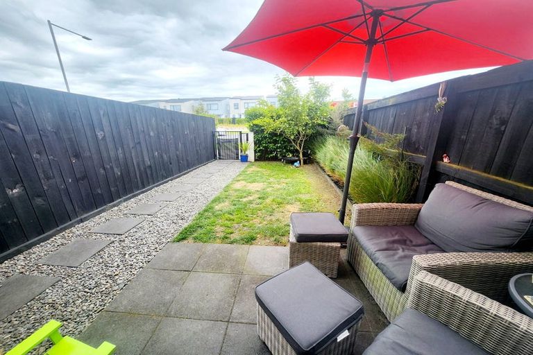 Photo of property in 89 Battalion Drive, Papakura, 2110