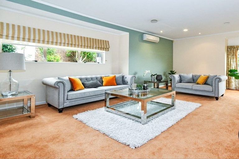 Photo of property in 5 Silkwood Grove, Totara Heights, Auckland, 2105