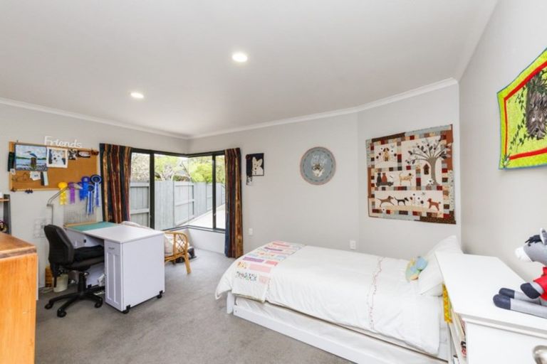 Photo of property in 37 Jefferson Crescent, Milson, Palmerston North, 4414