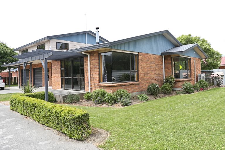 Photo of property in 109 Great North Road, Winton, 9720