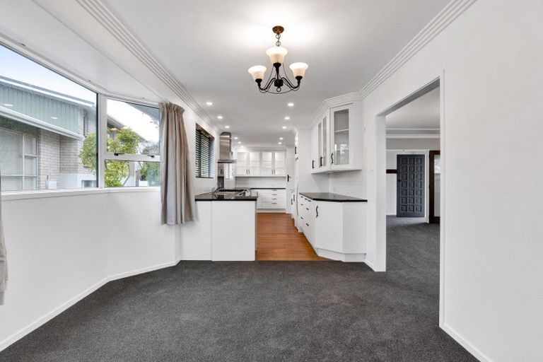 Photo of property in 7 Rennell Street, Frankleigh Park, New Plymouth, 4310