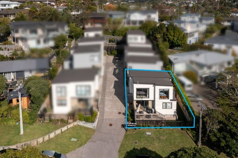 Photo of property in 8/26 Long Bay Drive, Torbay, Auckland, 0630