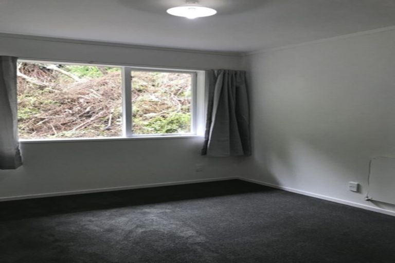 Photo of property in 4 Chancellor Way, Crofton Downs, Wellington, 6035