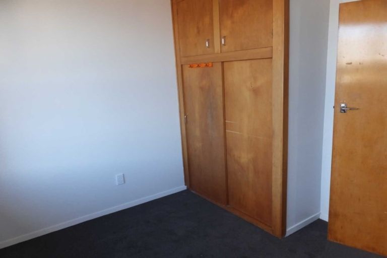 Photo of property in 2 Carbine Place, Sockburn, Christchurch, 8042