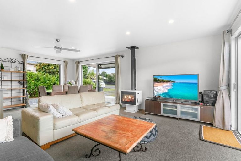 Photo of property in 19 Seabreeze Road, Mangawhai Heads, Mangawhai, 0505