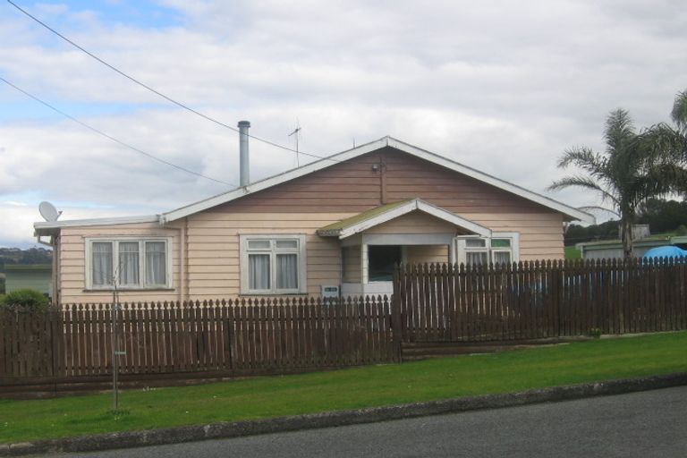 Photo of property in 7 Union Street, Hikurangi, 0114