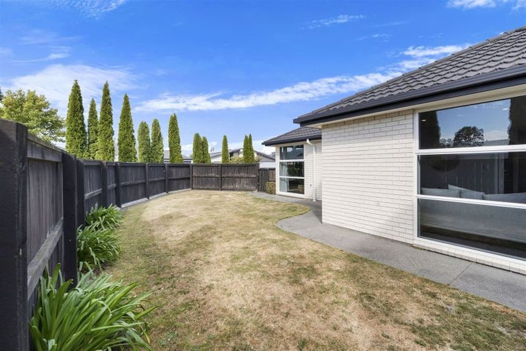 Photo of property in 25 Brookwater Avenue, Northwood, Christchurch, 8051