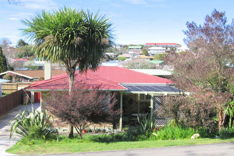 Photo of property in 17 Kingswood Road, Brookfield, Tauranga, 3110