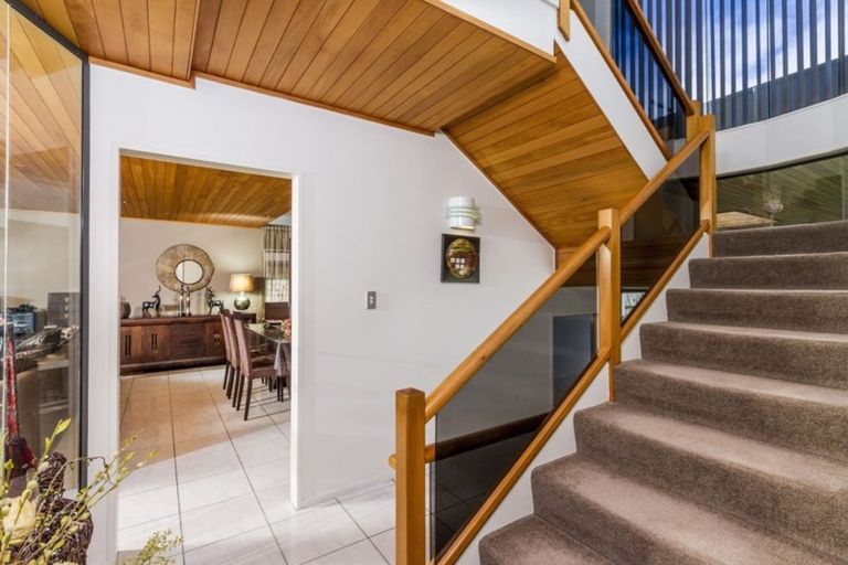 Photo of property in 26 Churchill Road, Murrays Bay, Auckland, 0630