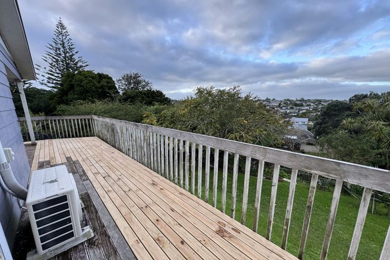 Photo of property in 26 Weldene Avenue, Glenfield, Auckland, 0629