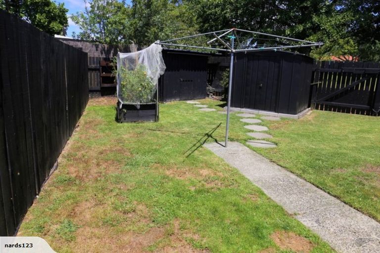 Photo of property in 2/4 Lionel Sharp Place, Pukekohe, 2120